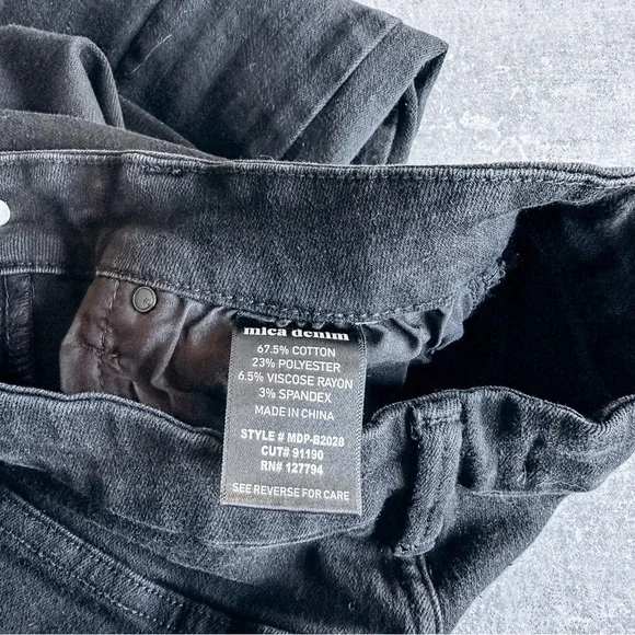 Mica Black High Waisted Flare Jeans w/ Front Slit Size 24 - Picture 7 of 8